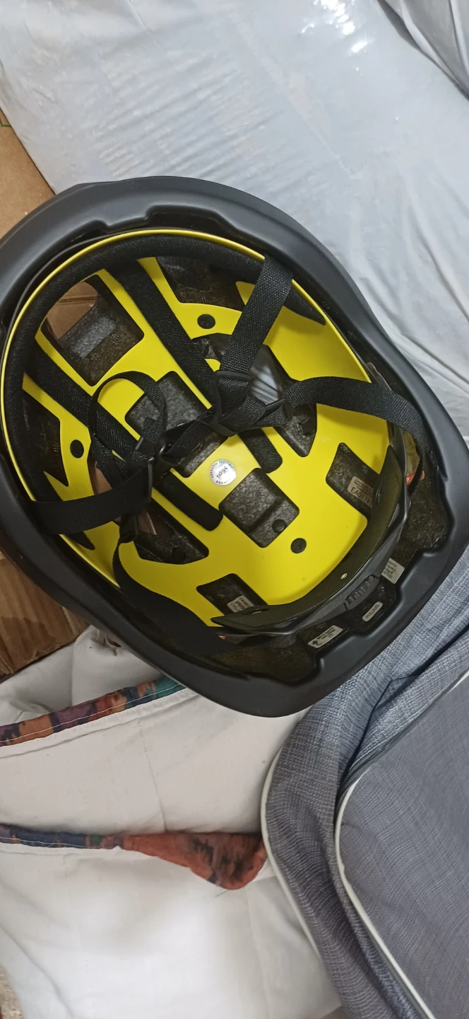 Black MIPS Bike Helmet - photo 3