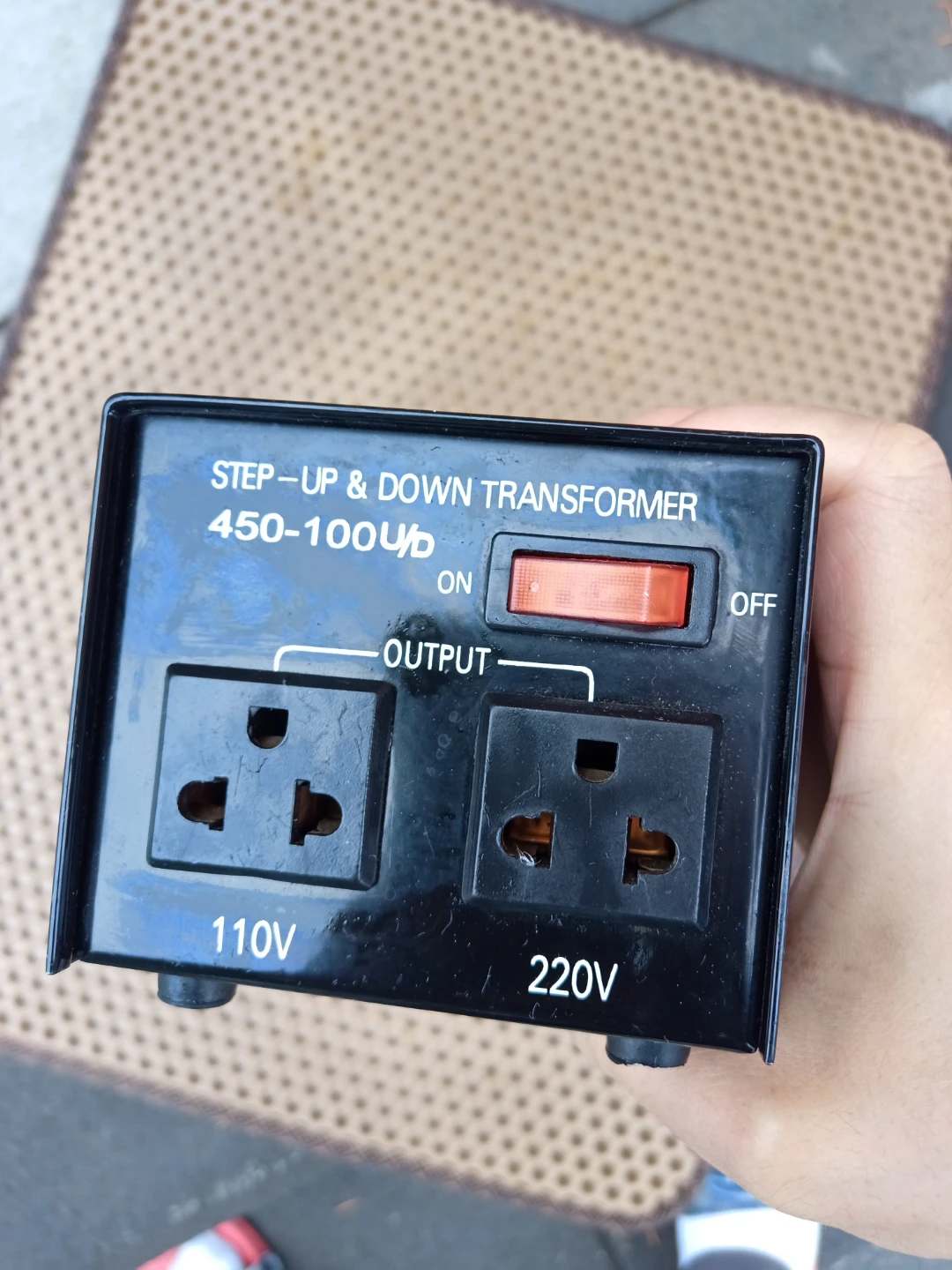Step-Up & Down Transformer 450-1000VA