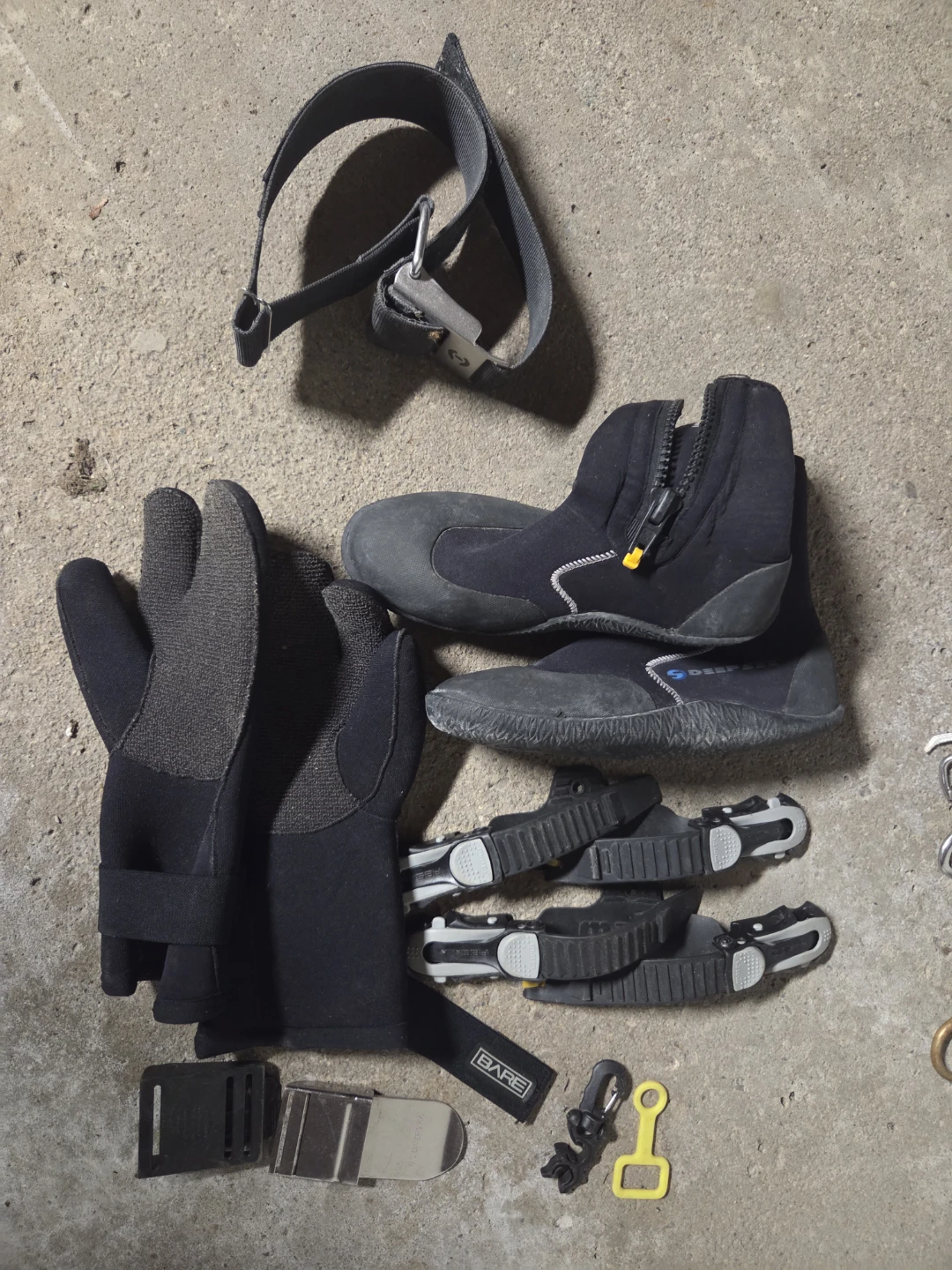 Scuba Diving misc items - photo 2