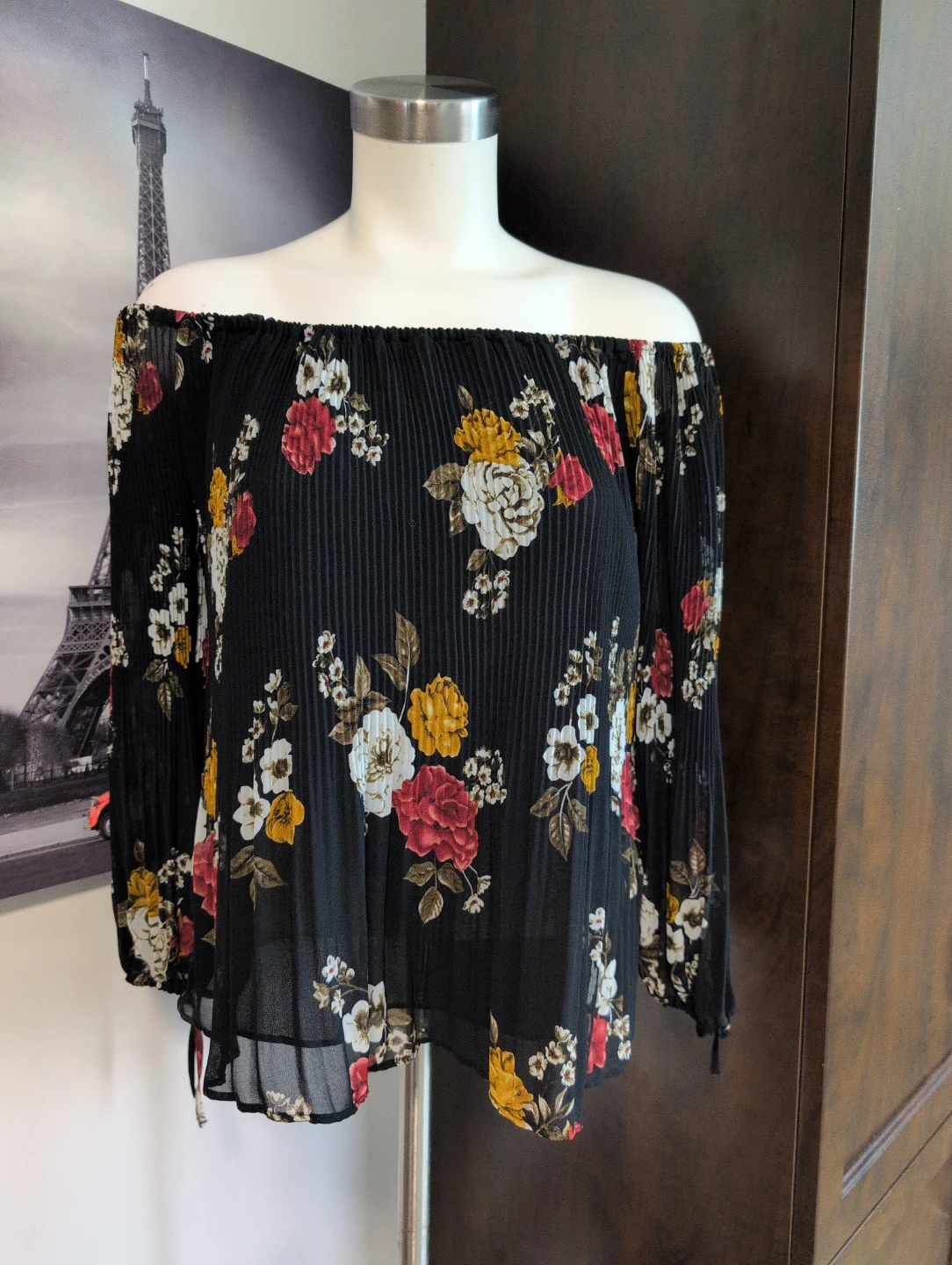 Black Floral Off-the-Shoulder Blouse - photo 2