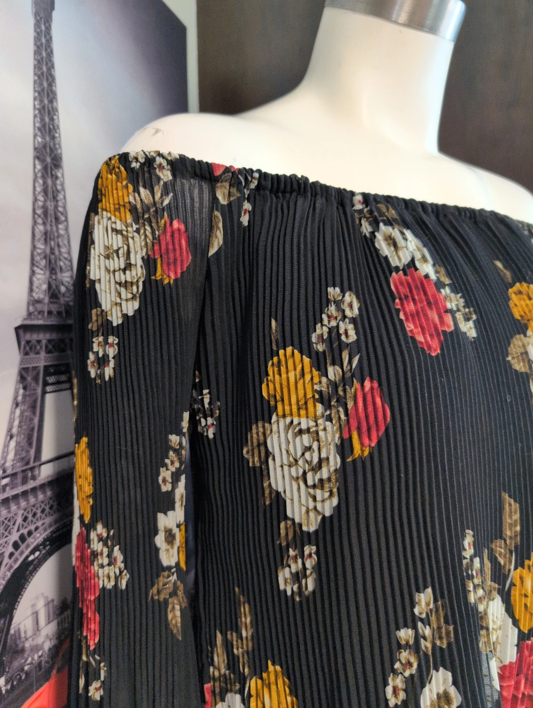 Black Floral Off-the-Shoulder Blouse - photo 3