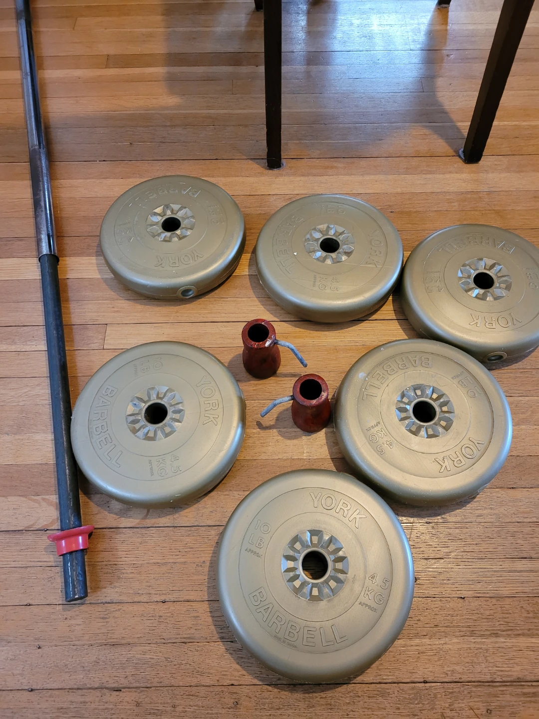 York Barbell Weight Set with Barbell and 6 Plates