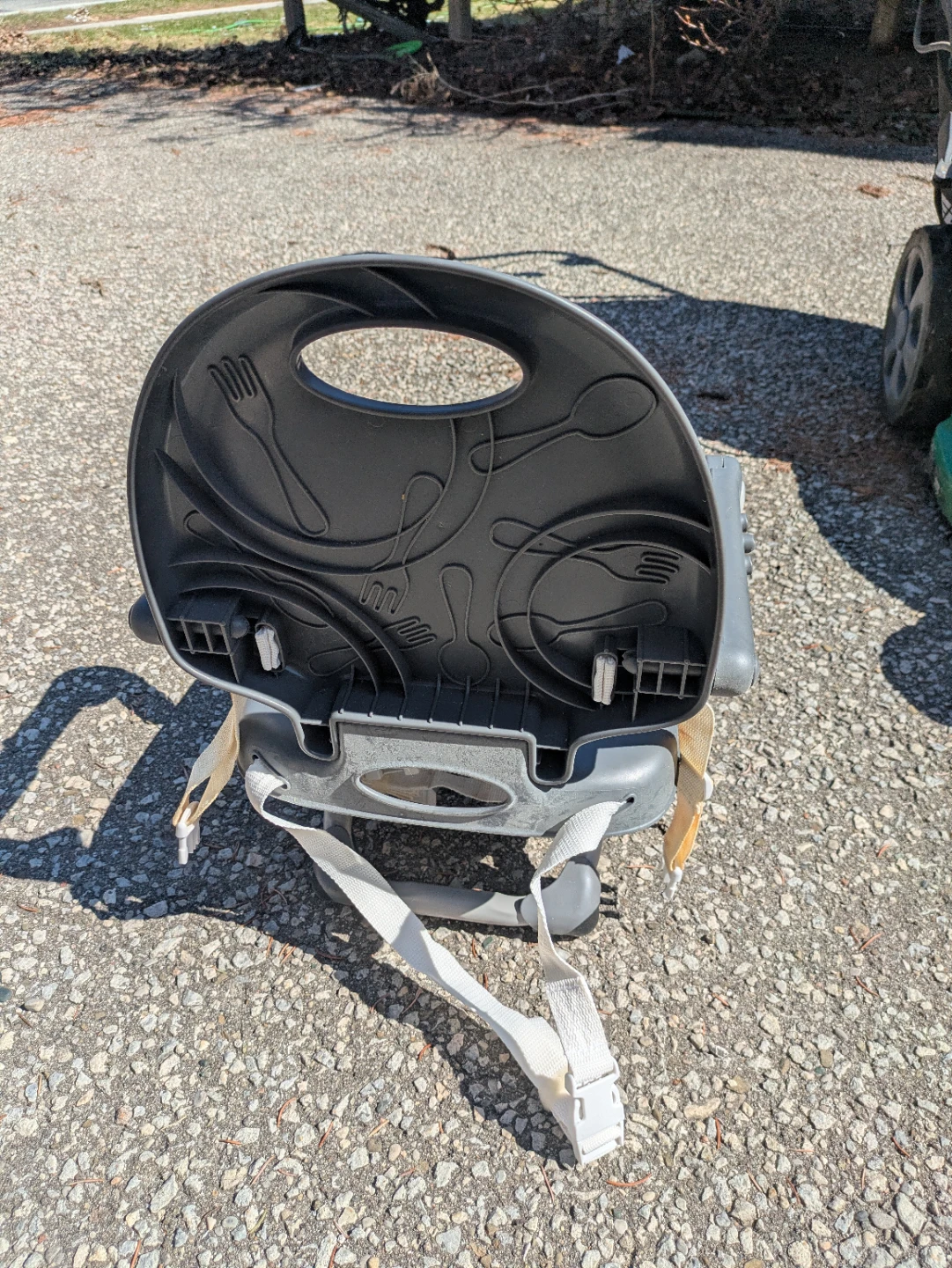 Chicco grey portable booster seat - photo 4