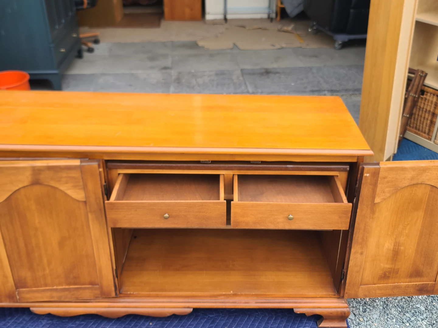 Wood Sideboard Cabinet - photo 2