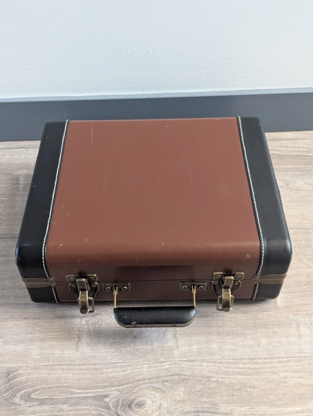 Crosley Portable Suitcase Turntable - photo 2