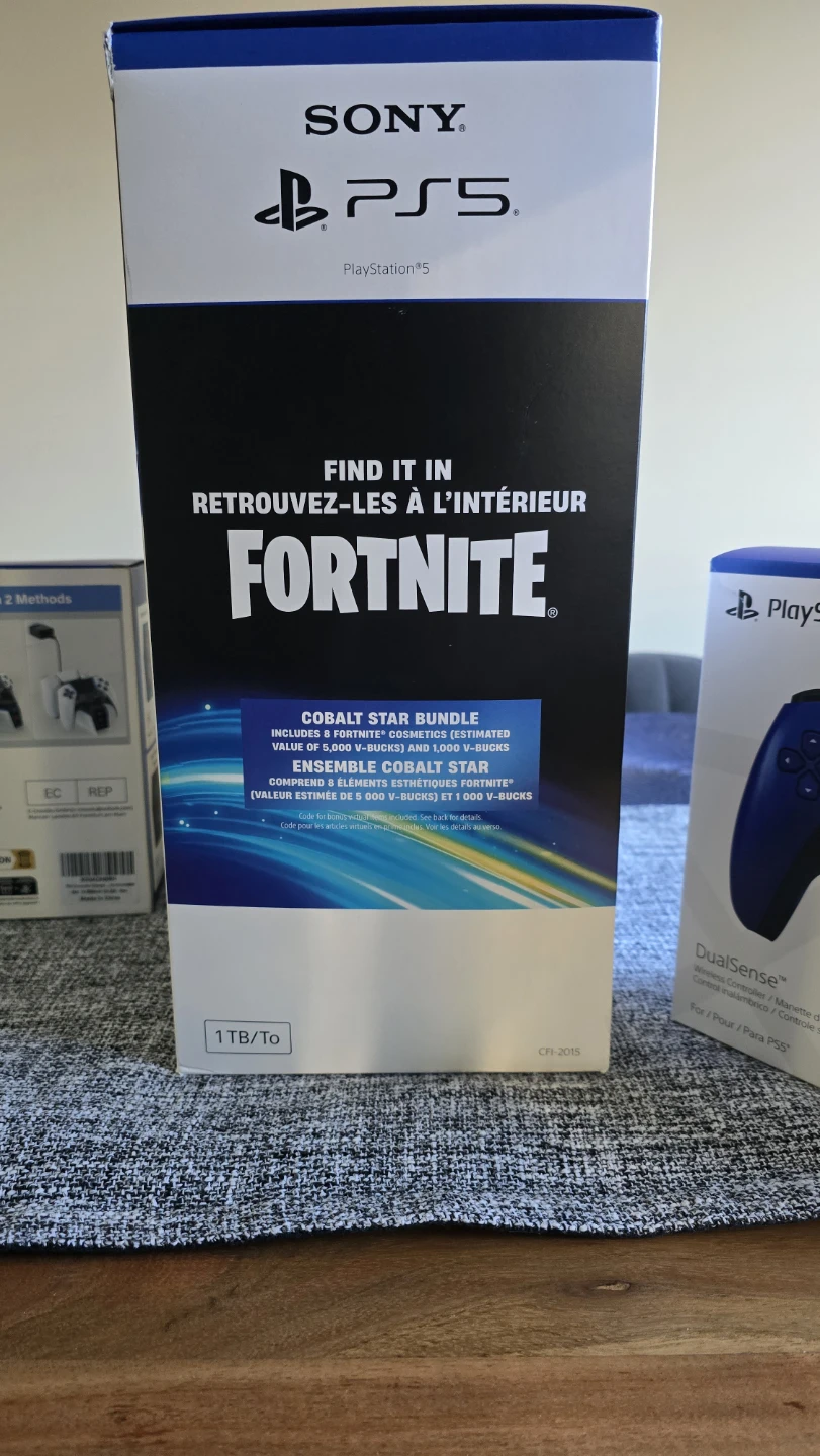 Sony PlayStation 5 - Disc Edition with Fortnite Cobalt Star - photo 2