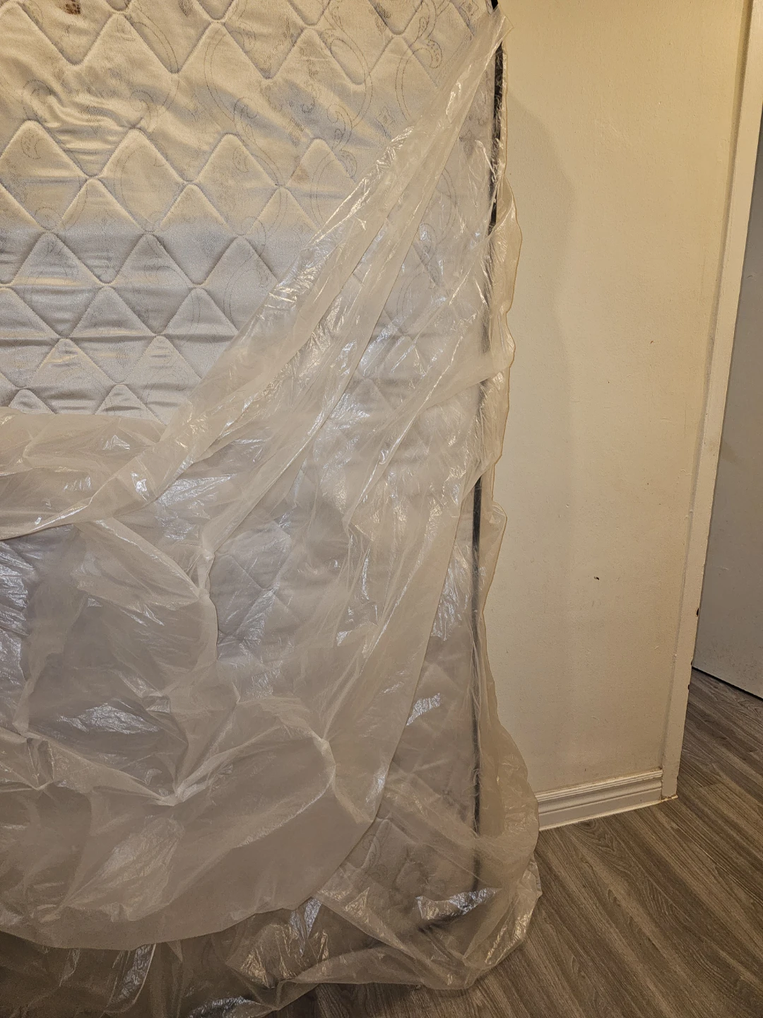 White Quilted Mattress - photo 4