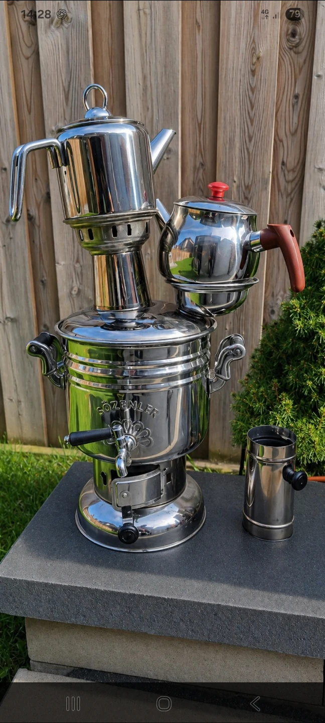 KS11 (4 LT) Chrome Charcoal Samovar (Porcelain Handle)