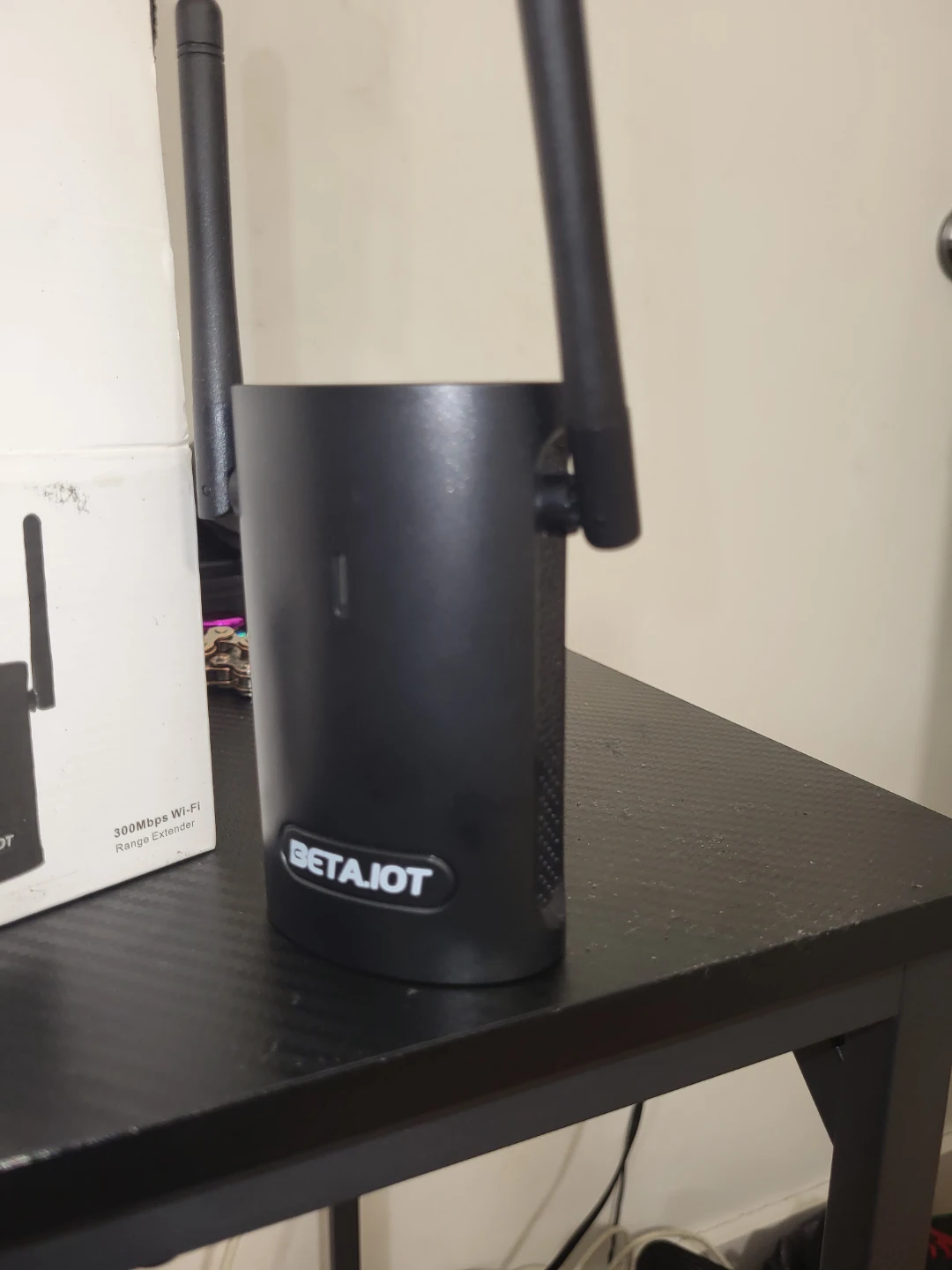 BETA.IOT 300Mbps Wi-Fi Range Extender - photo 2