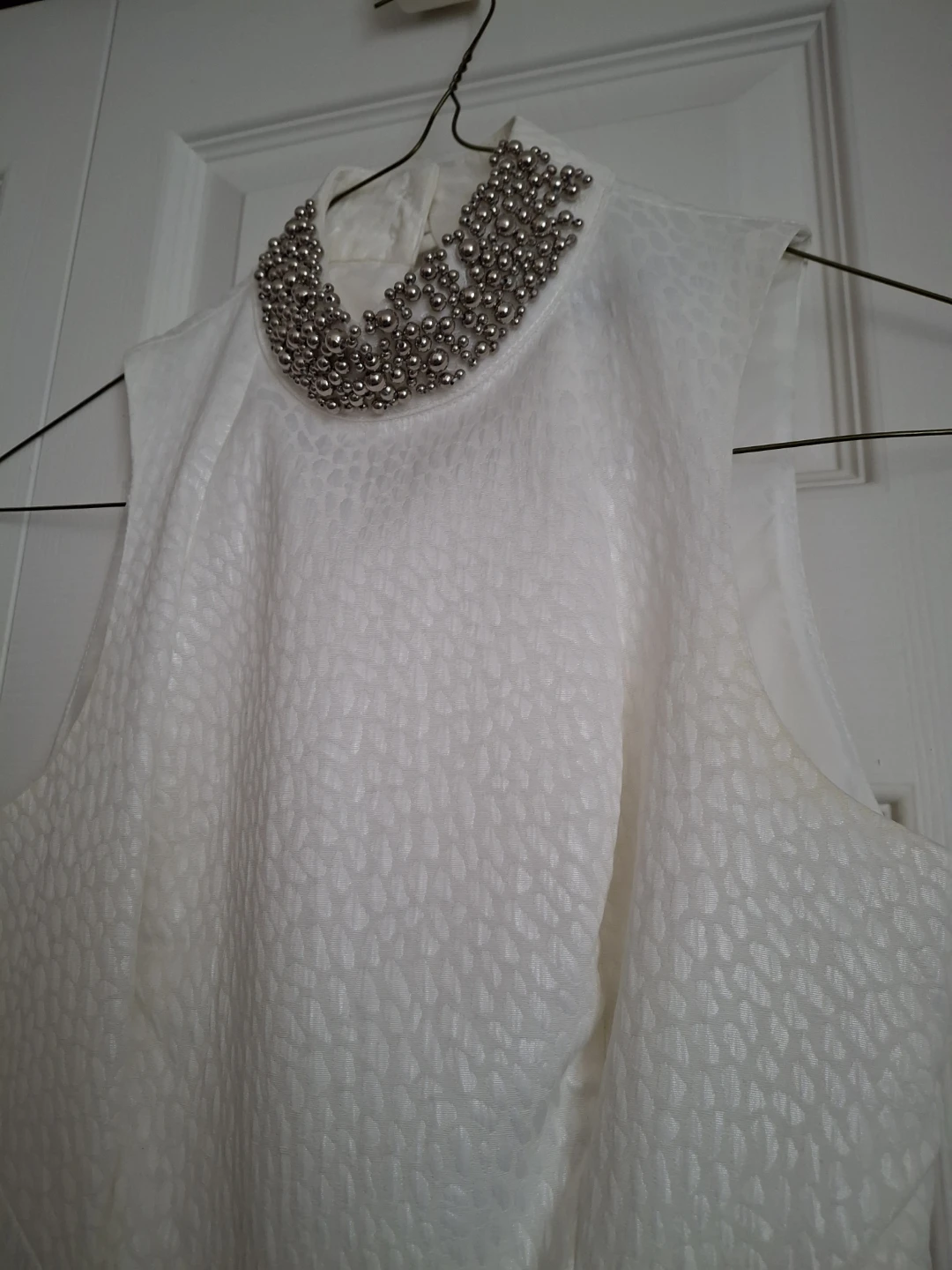 White Textured Beaded Collar Dress - photo 2