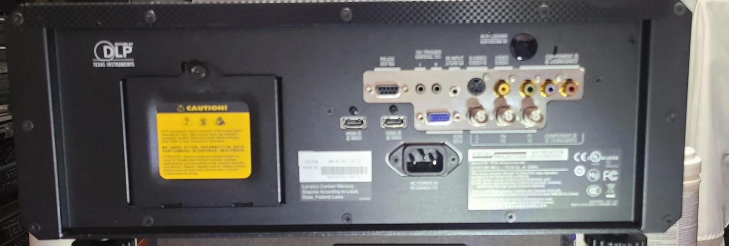 M-Vision Cine 260-HC DLP Projector - photo 5