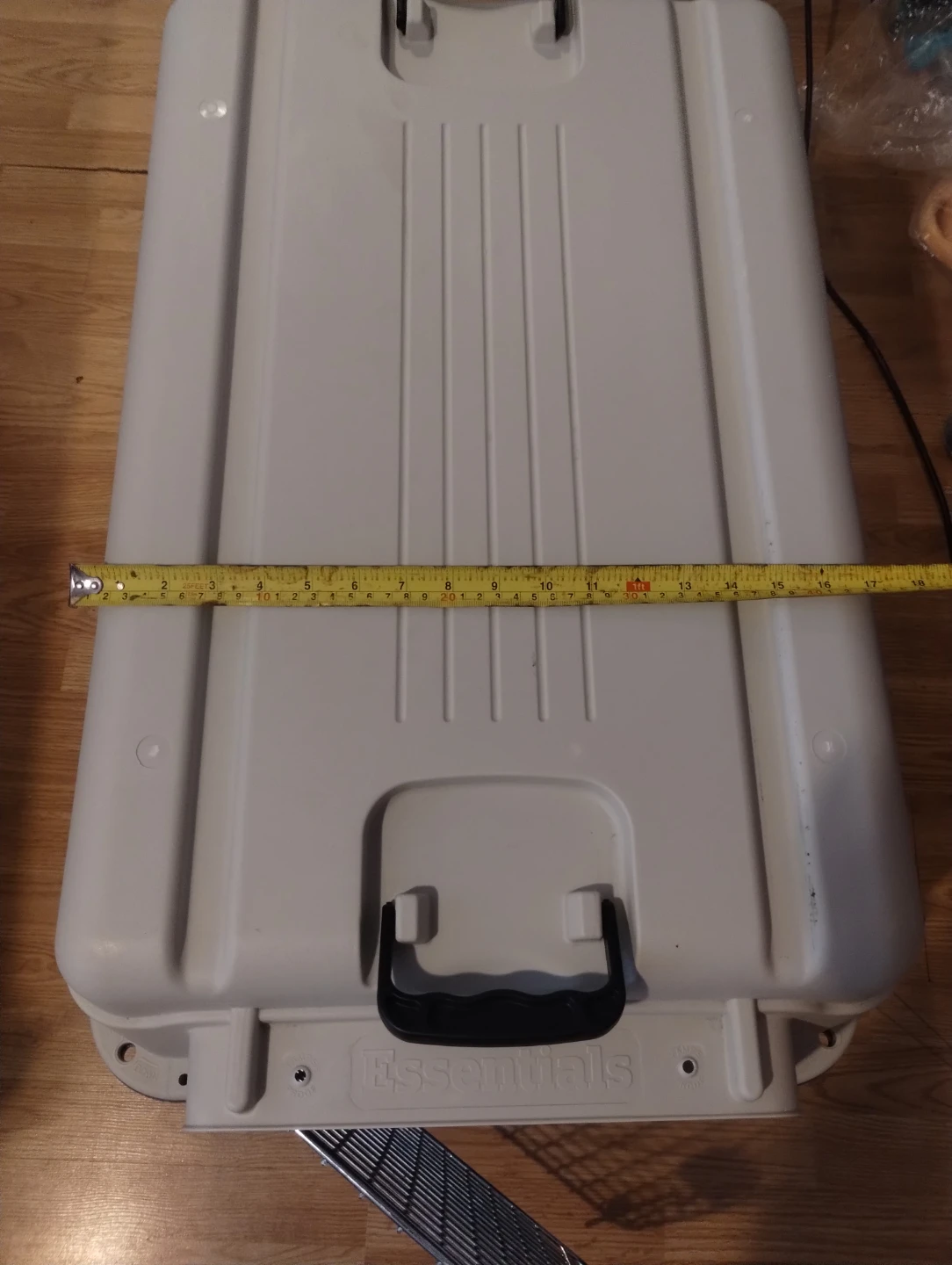 Essentials pet Carrier Crate good condition! - photo 5