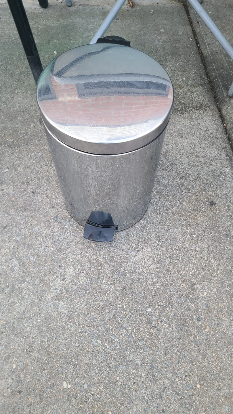 Stainless Steel Step Trash Can - photo 2