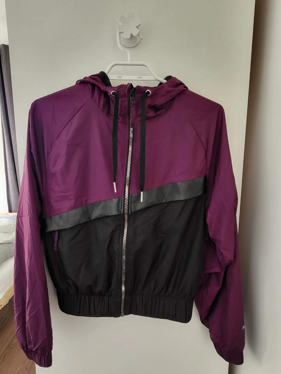 Puma Hooded Windbreaker Jacket XS