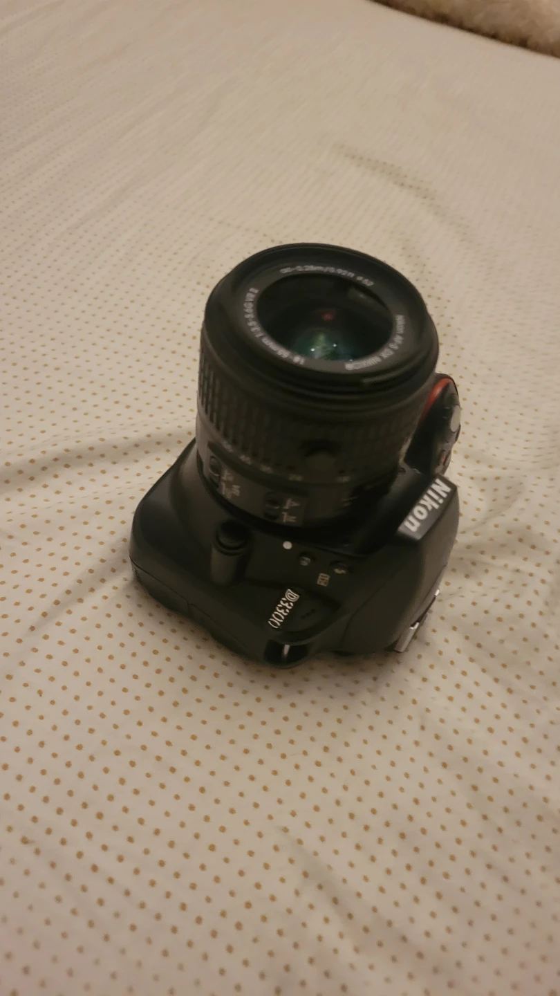 Nikon D3300 DSLR Camera with 18-55mm VR Lens - photo 2