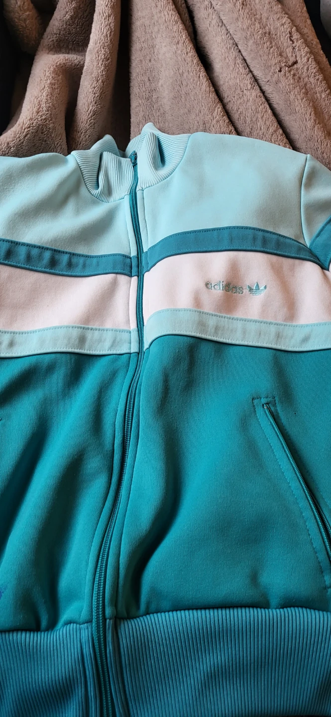 Adidas Track Jacket. Size small - photo 2