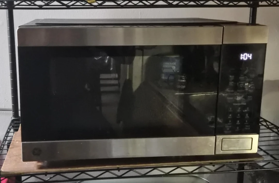GE Appliances Microwave