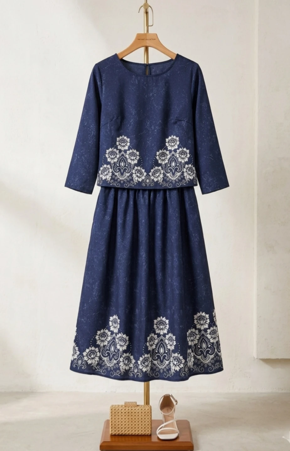 Women's Navy Blue Embroidered Print set