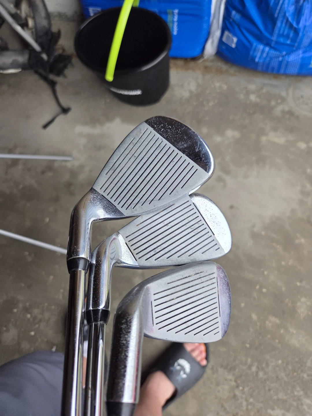 Nice golf clubs with stroller