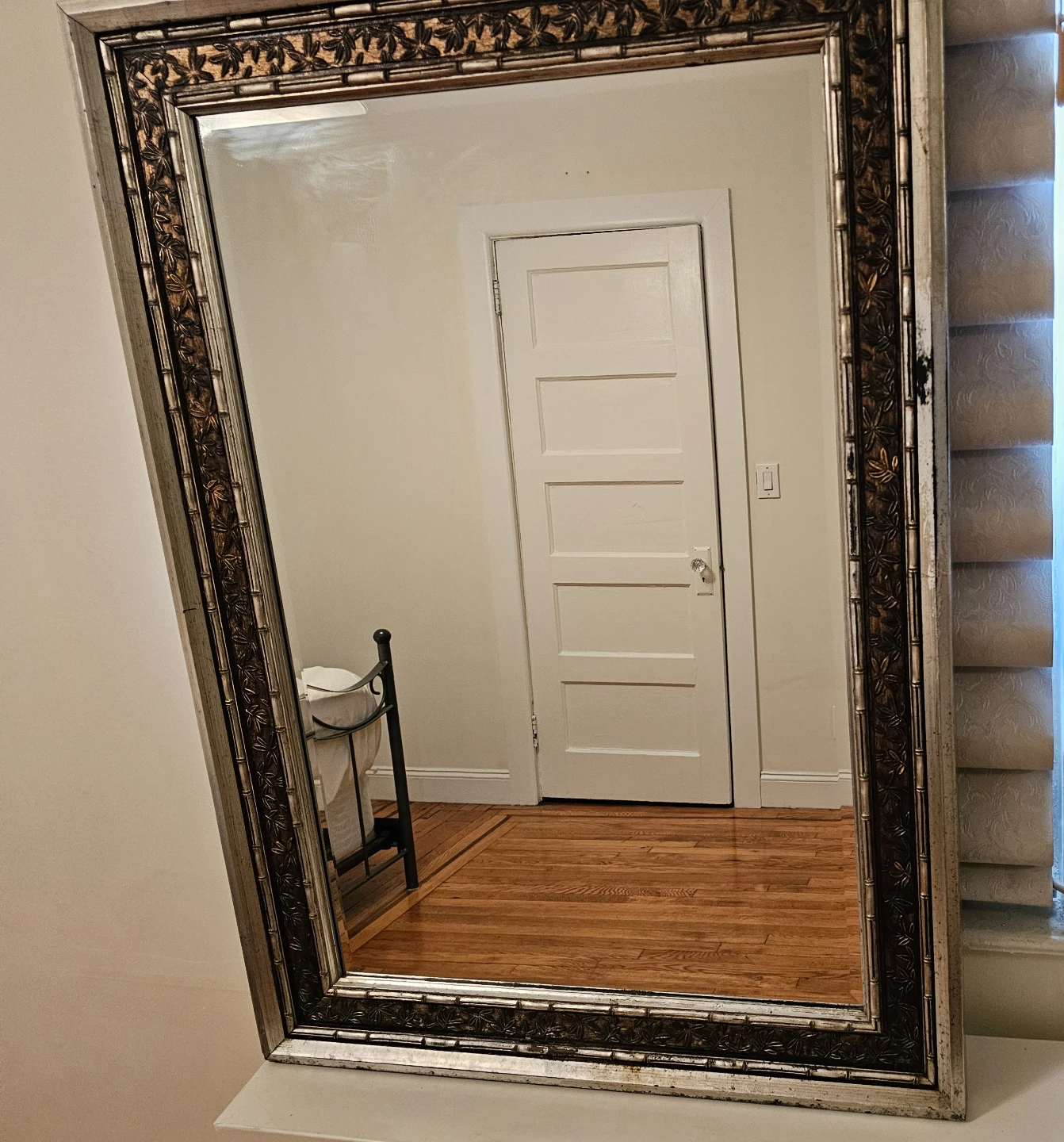 Large ornate vintage mirror - photo 2