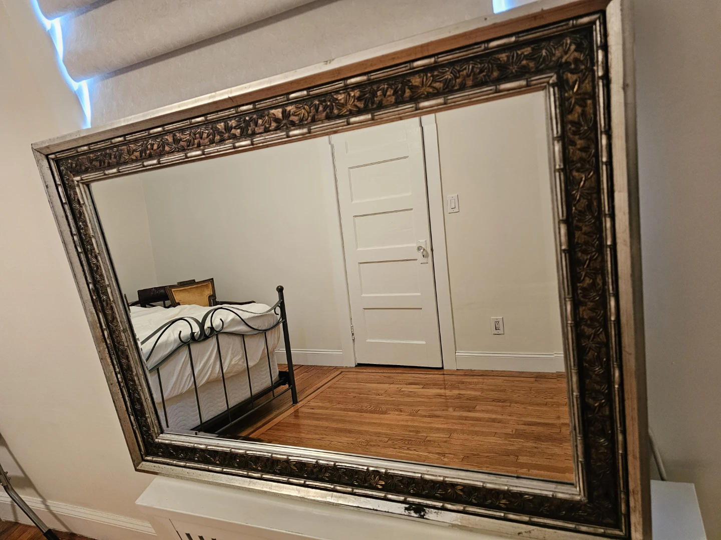 Large ornate vintage mirror - photo 5
