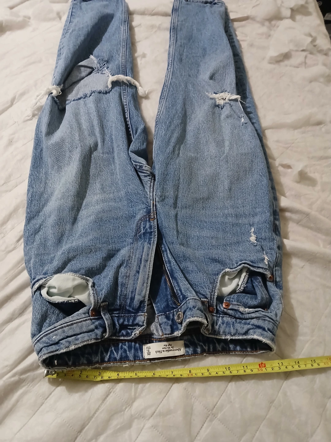 Abercrombie & Fitch The '90s Mom High Rise Jeans - photo 3