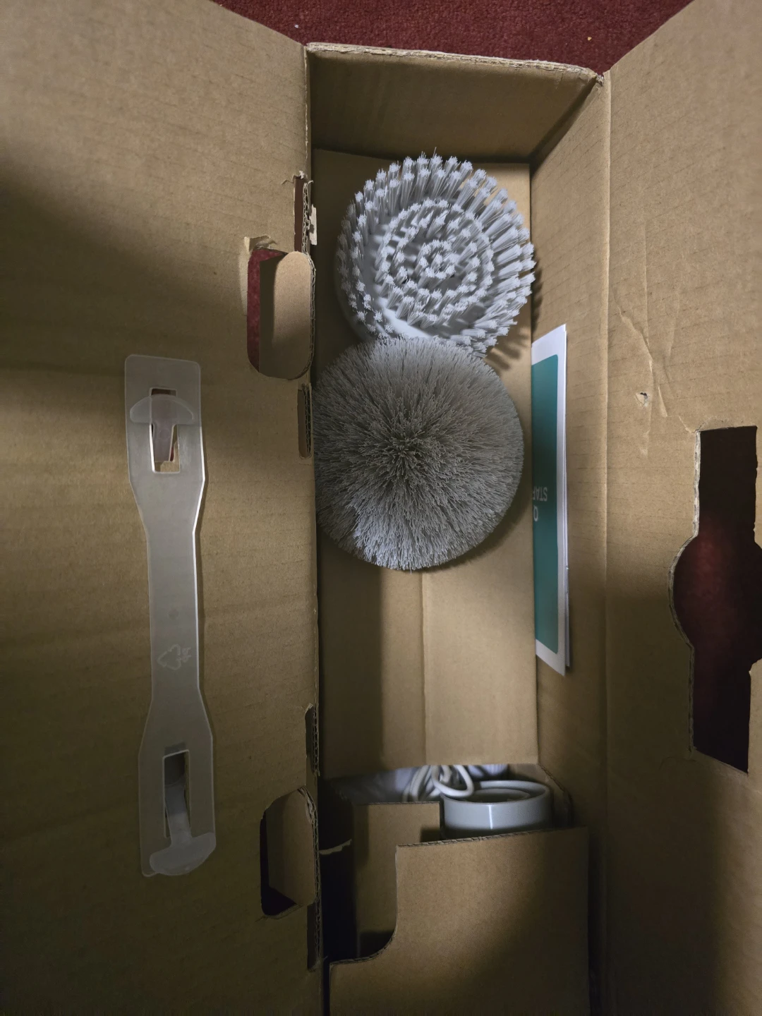 Electric Spin Scrubber with Multiple Brush Heads