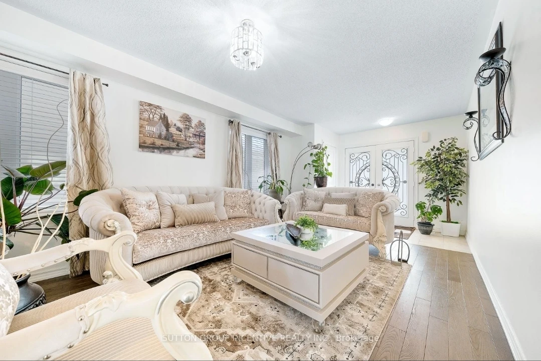 Elegant Living Room Set - photo 2