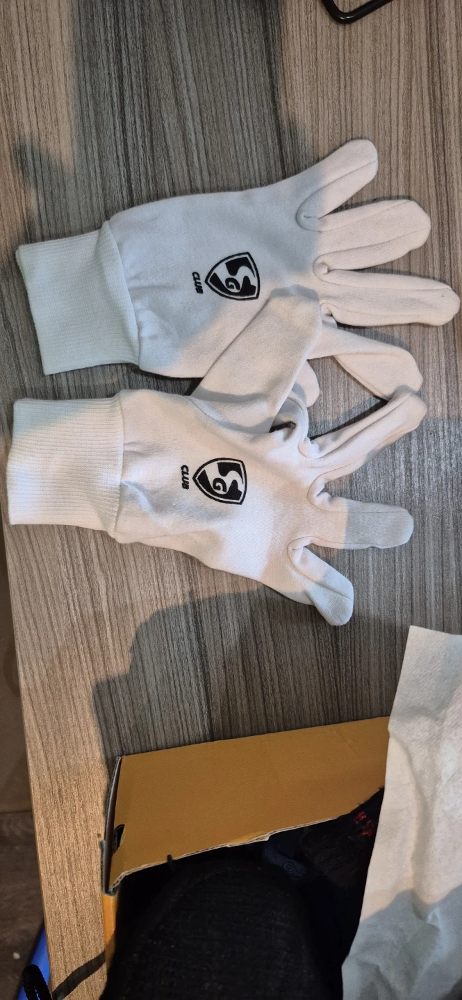 SG White Youth Cricket Wicket keeping & Batting glove inners - photo 2