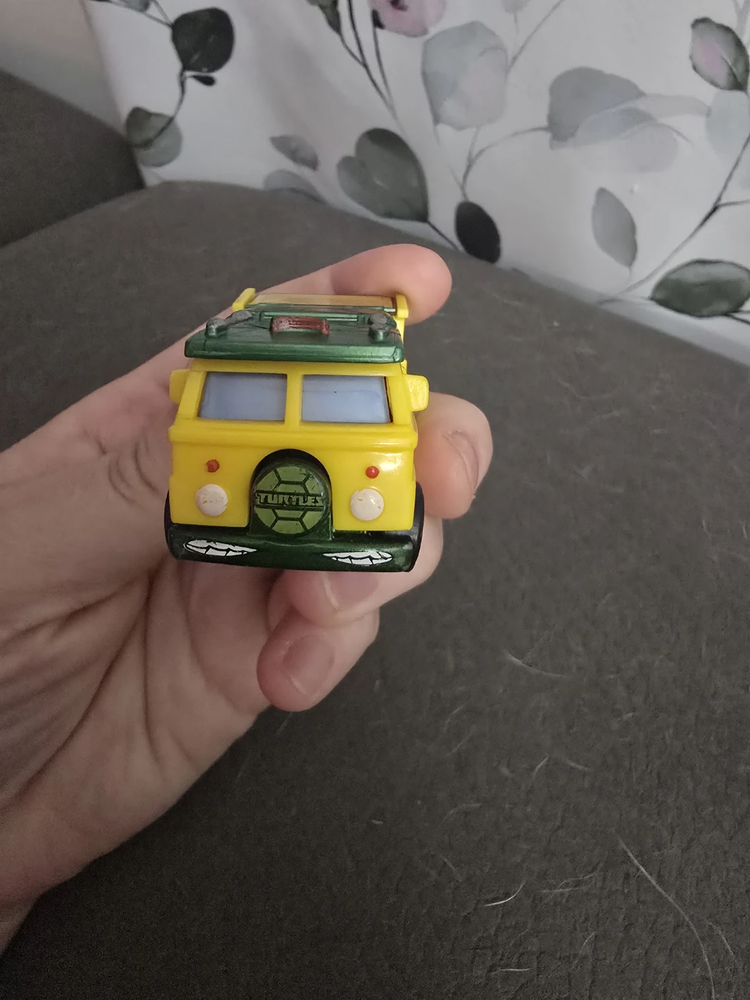 Hot Wheels Party Wagon Diecast Car - photo 2