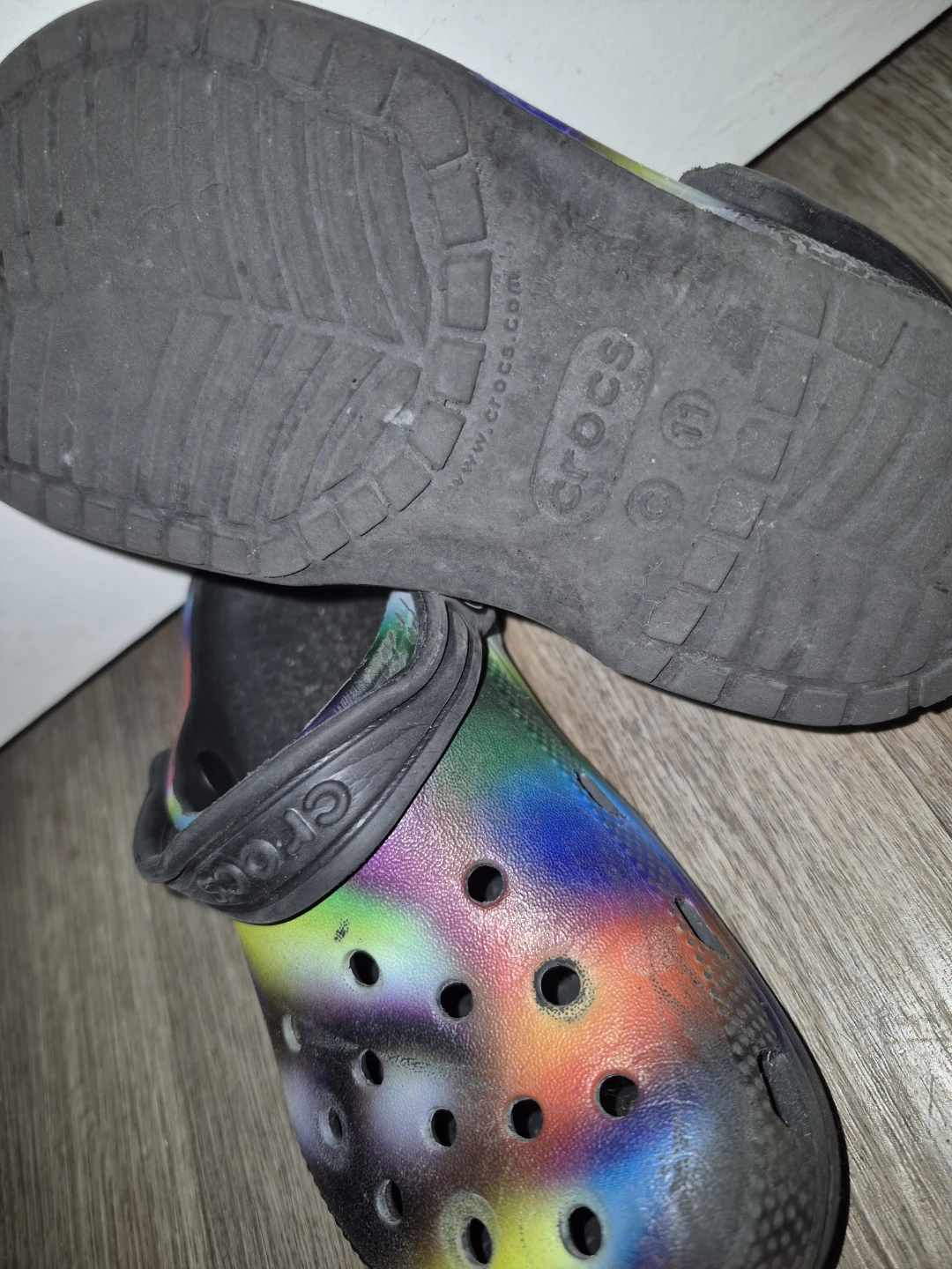 Crocs Rainbow Spray Paint Clog Sandals Size 11 - photo 3