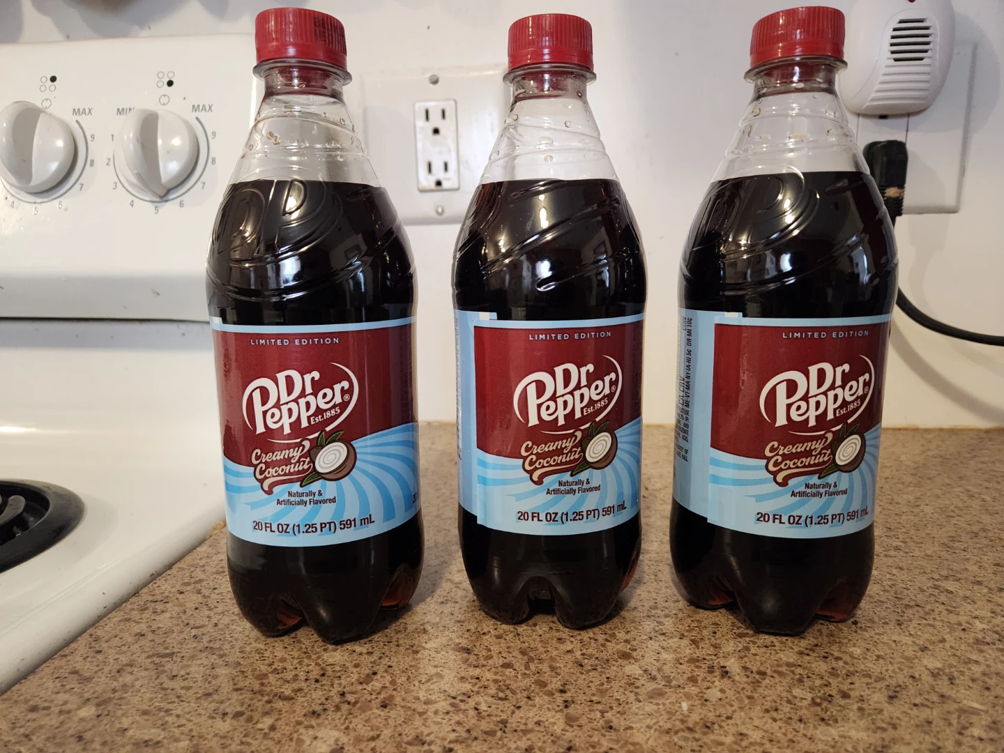 Dr Pepper Creamy Coconut Zero Sugar Soda - 3 x 20oz Bottles - photo 2