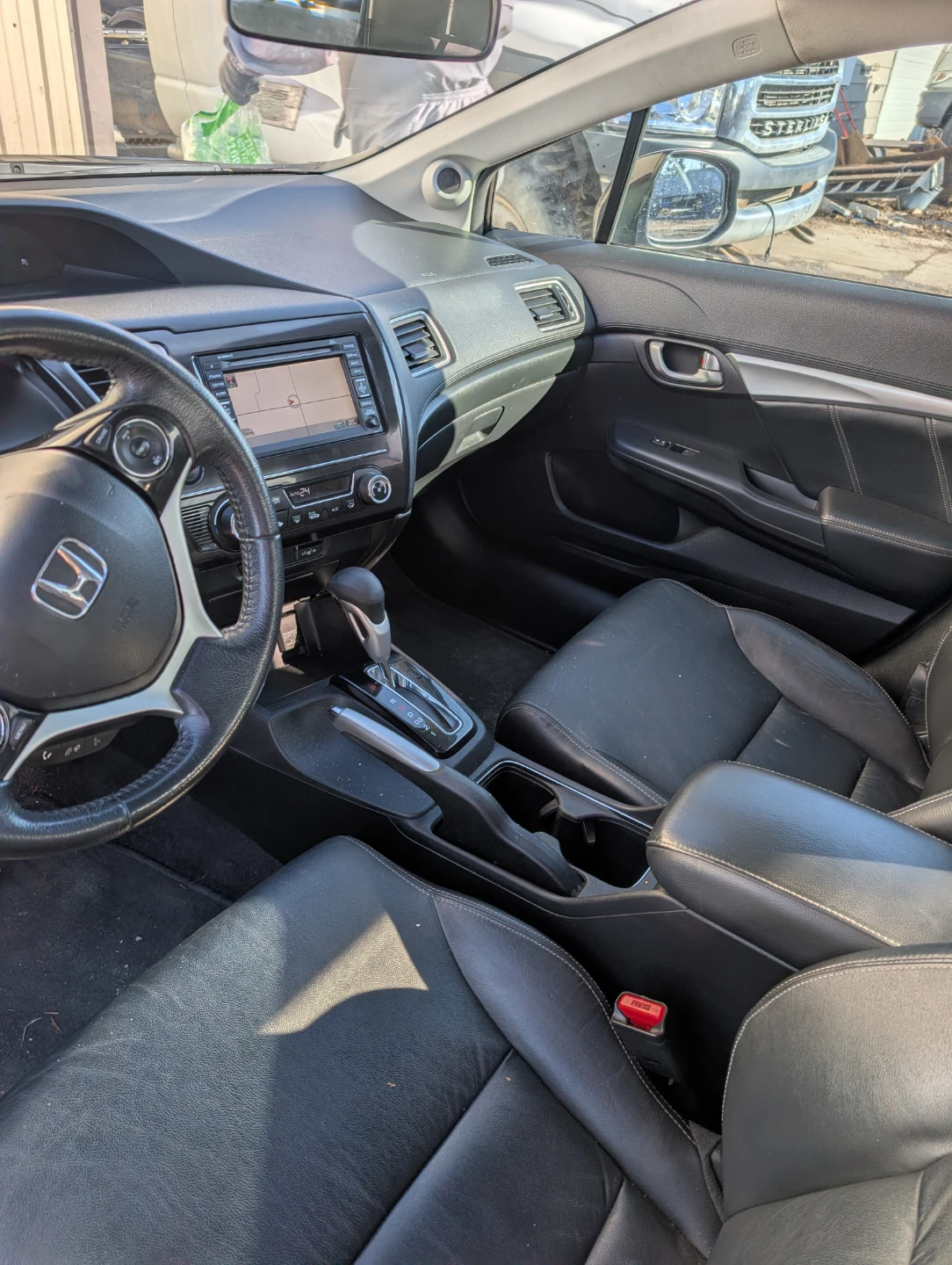 2013 fully loaded Honda civic touring - photo 4
