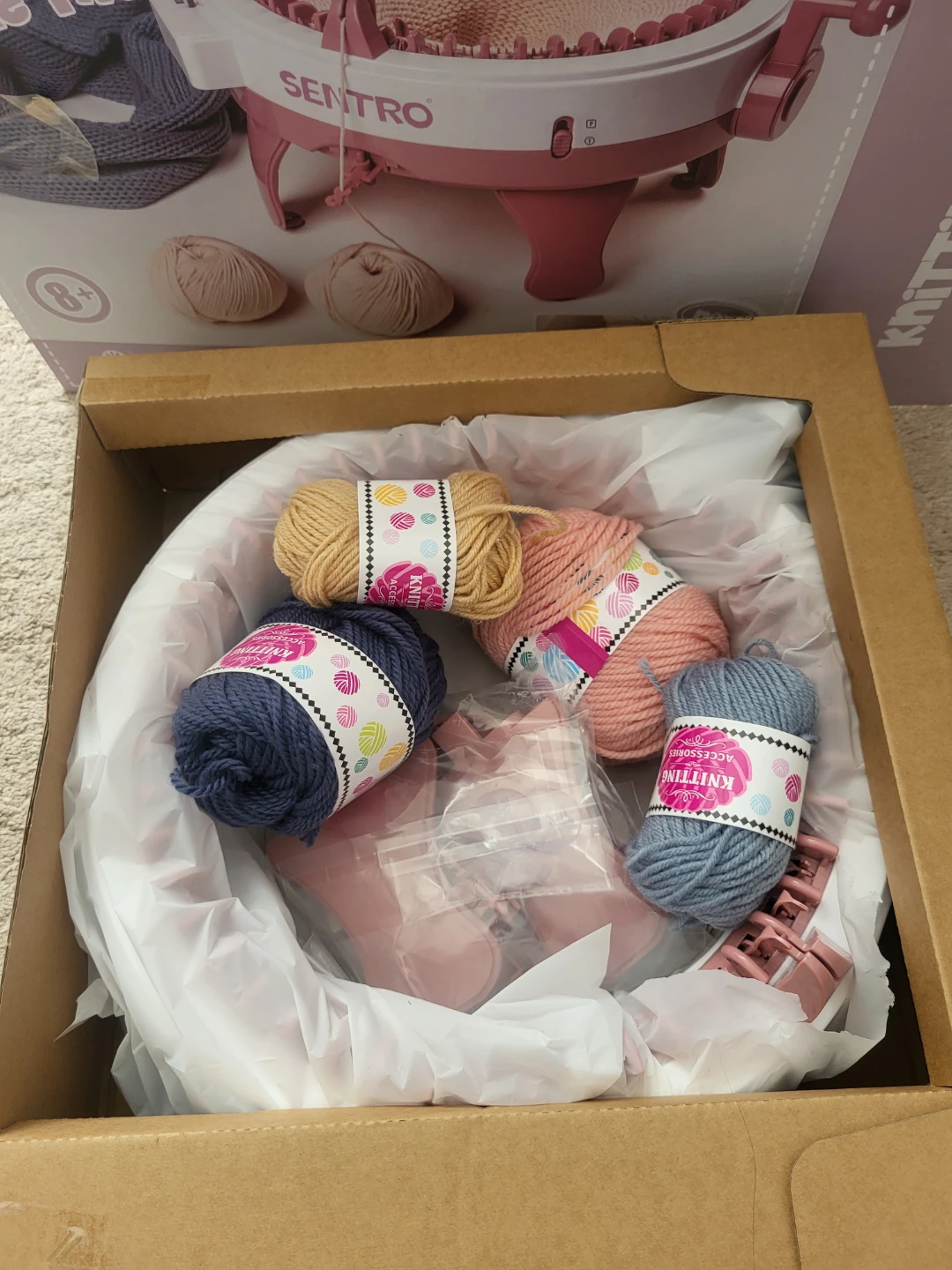 48 pin knitting machine (New in box) - photo 2