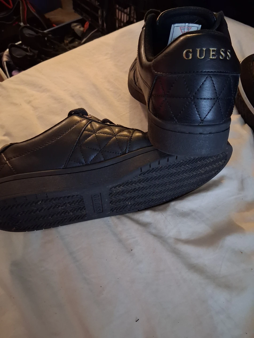 Black Guess Sneakers size 9 - photo 3