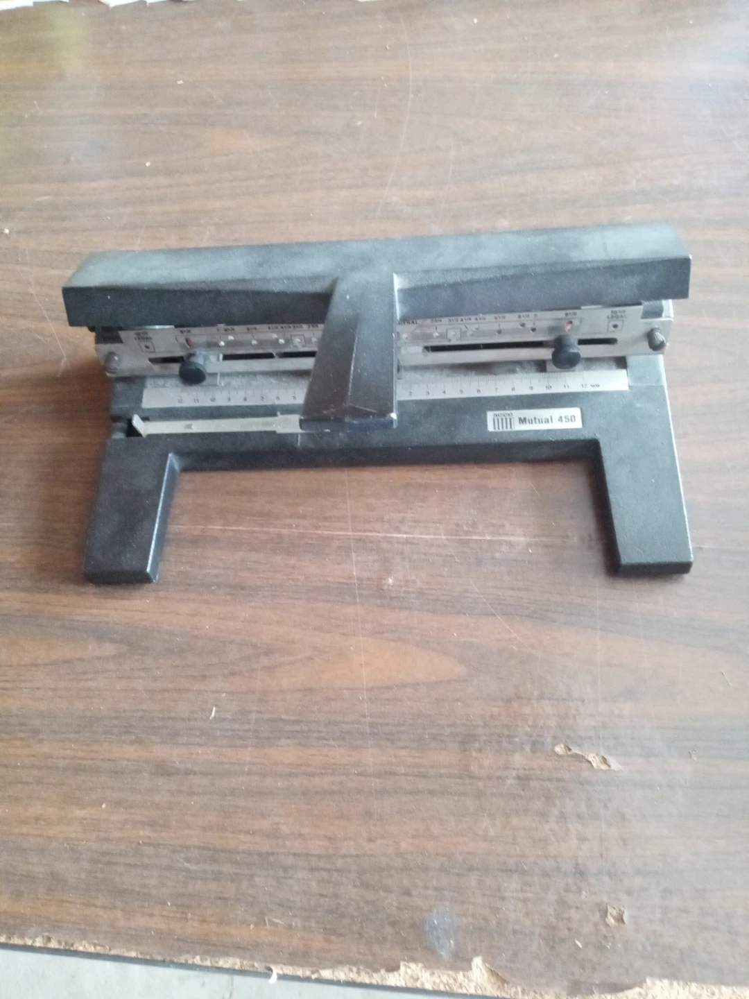 ACCO Mutual 450 Paper Punch