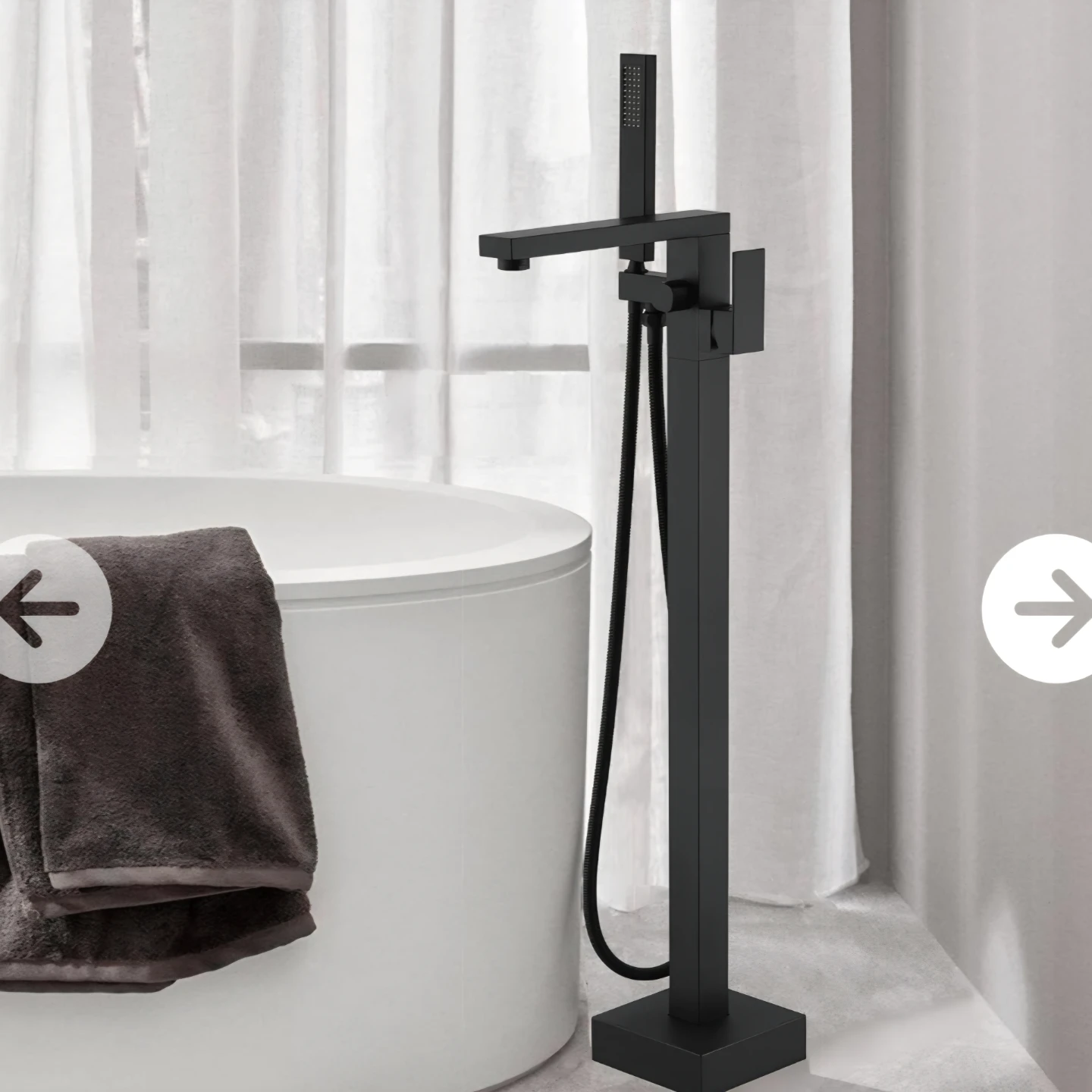 Freestanding bathtub faucet set (New in box)