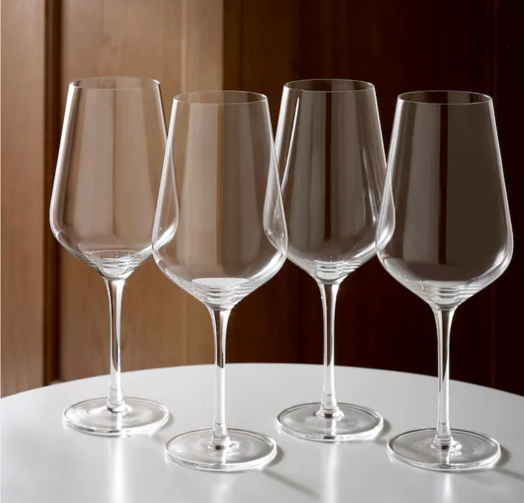 Set of 4 Clear Glass Wine Glasses