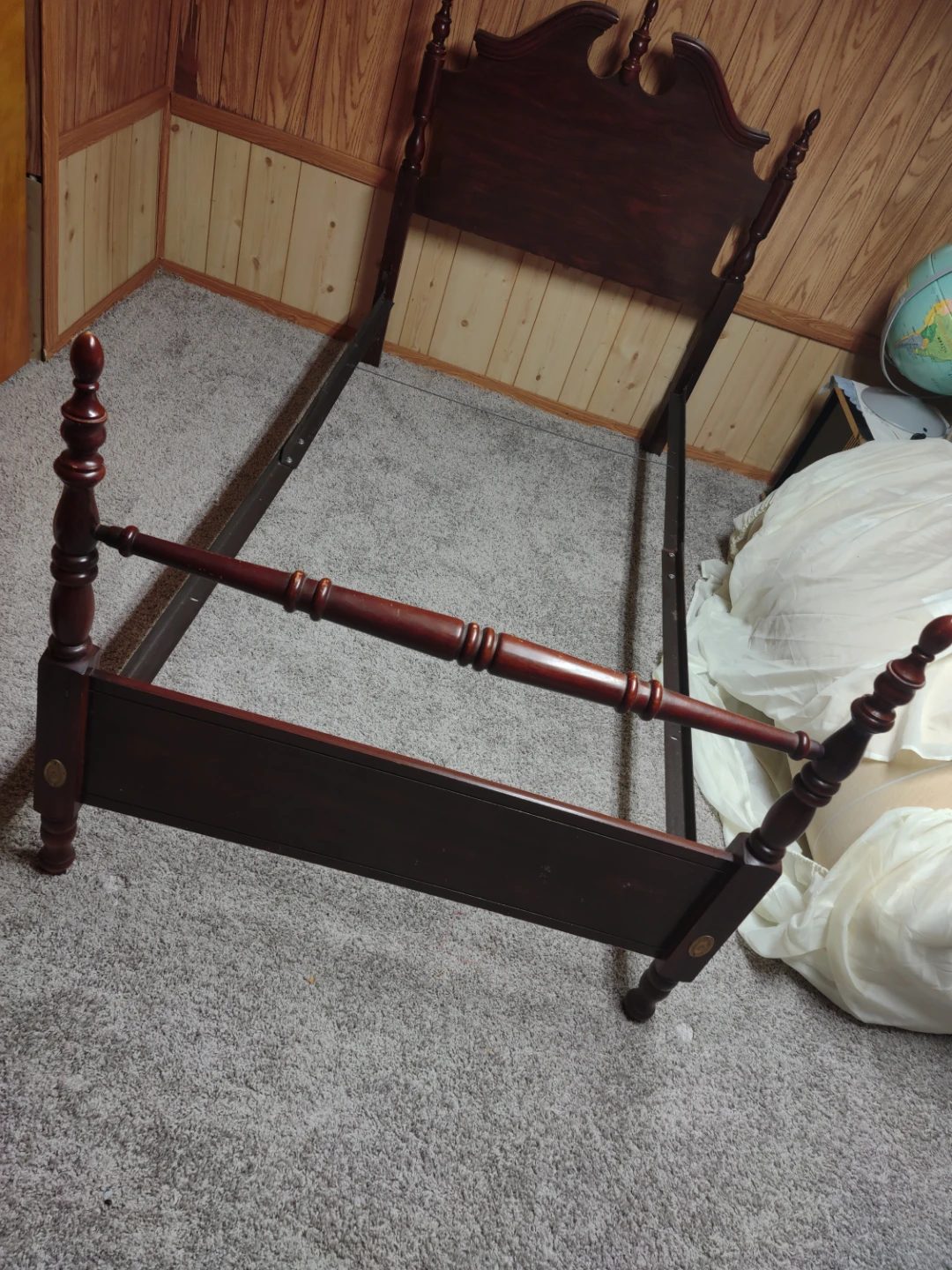 Twin Cherry Veneer bed - photo 2