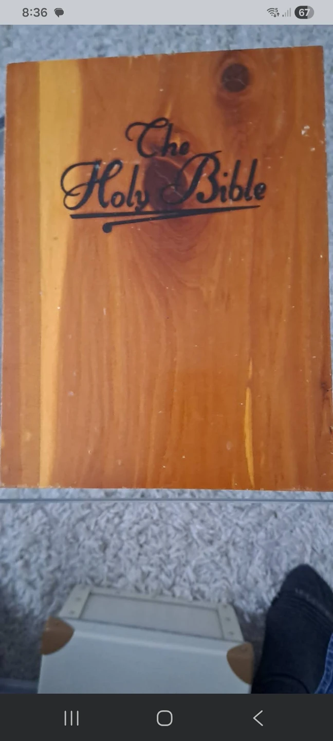Memorial Edition Holy Bible Concordance in Wooden Case - photo 2