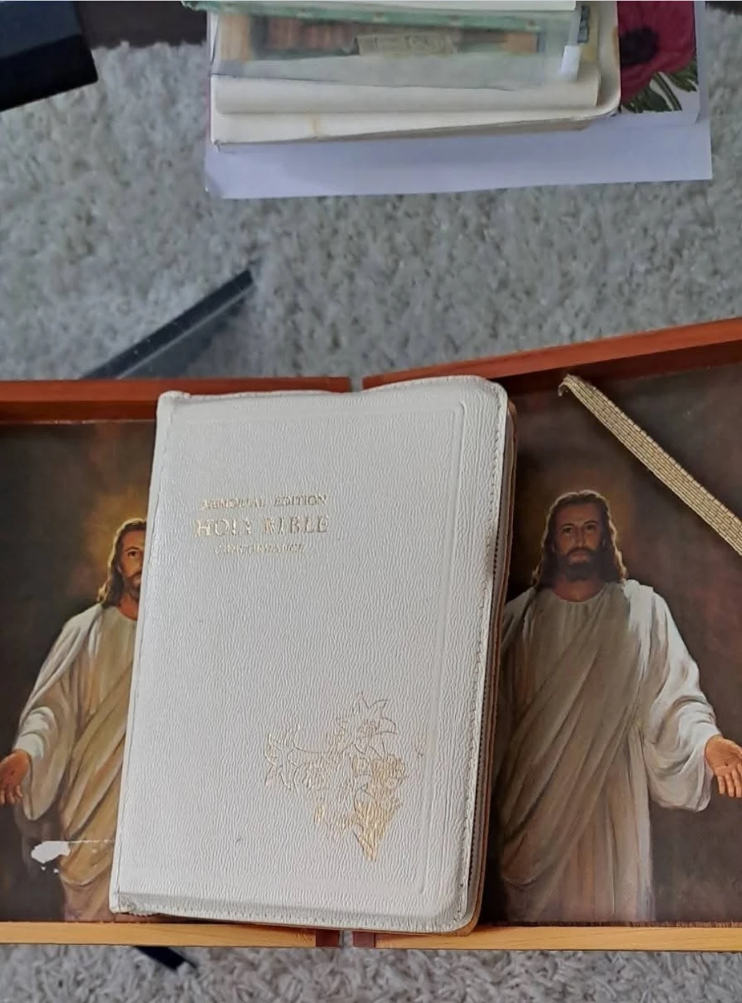 Memorial Edition Holy Bible Concordance in Wooden Case - photo 4