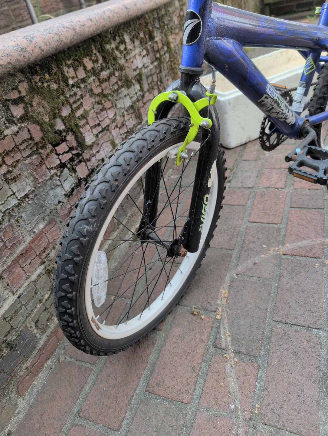Blue Avigo BMX Bike - photo 3