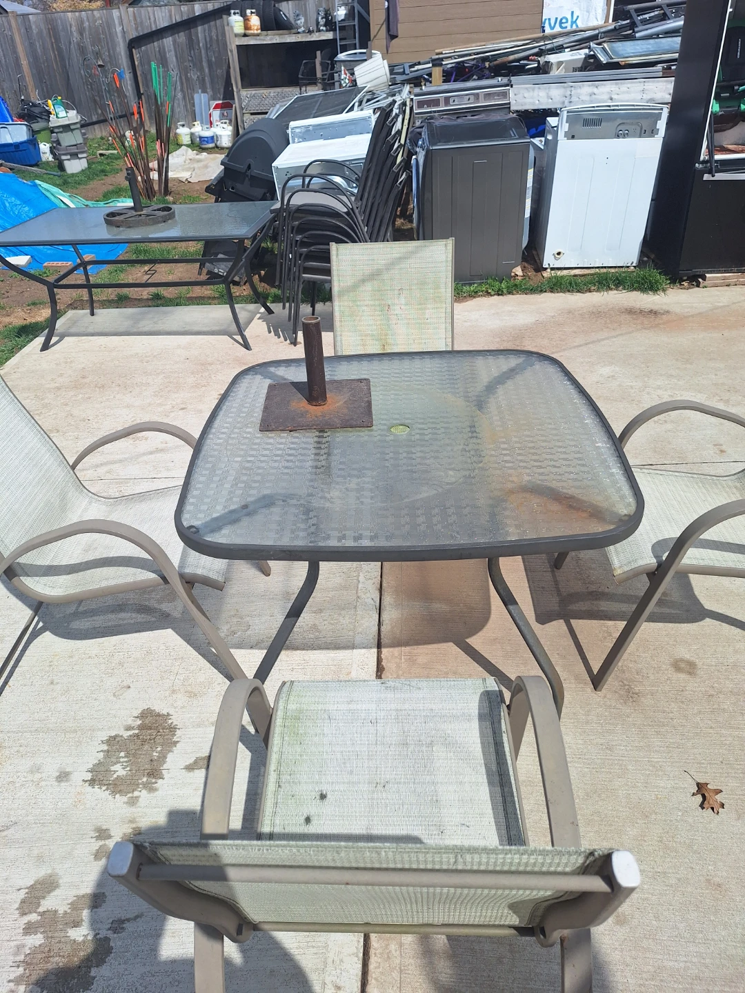 Glass patio table with 4 chairs - photo 2