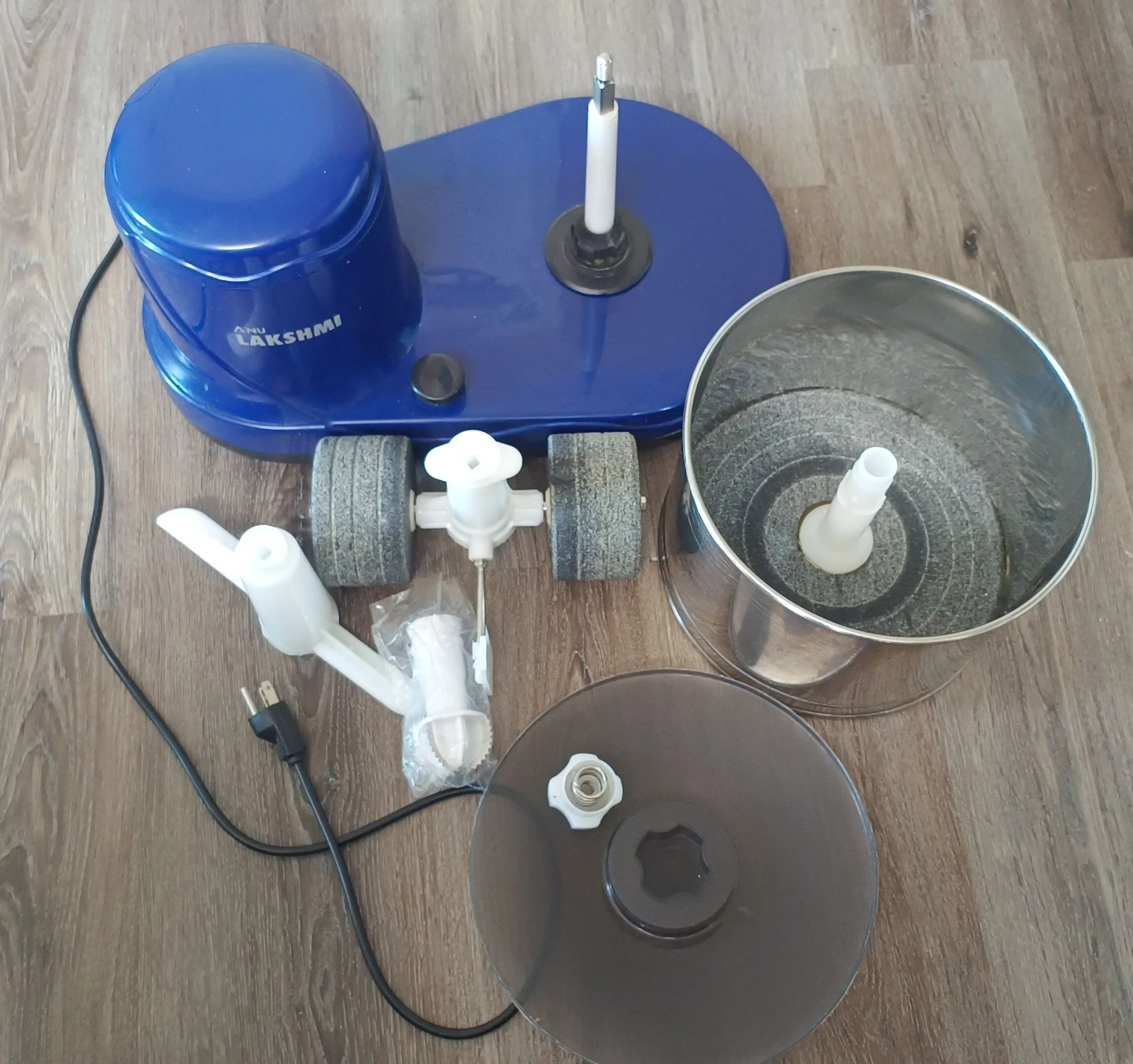Anu Lakshmi Wet Grinder 2L - photo 2