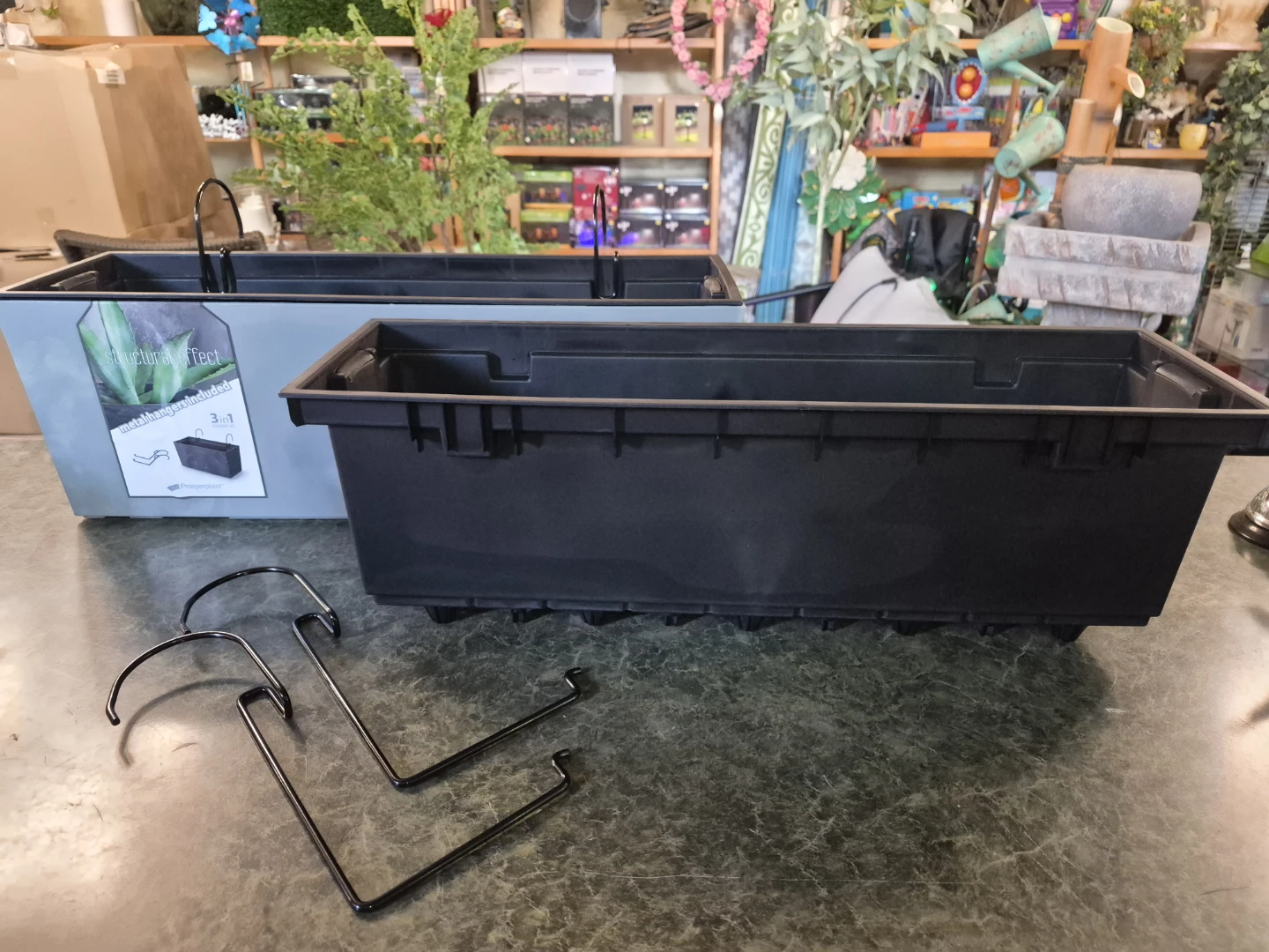 Balcony Planter Box with Metal Hangers self watering. - photo 3