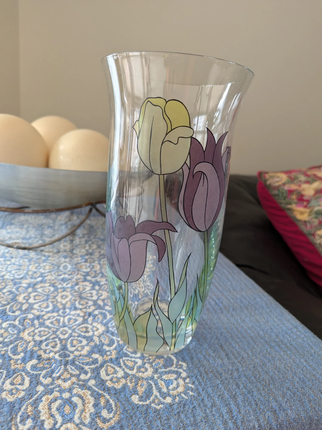 Glass Vase with Tulip Design - photo 2