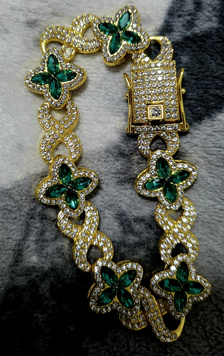 Gold Tone Clover Bracelet with Pink or Green Gems - photo 3