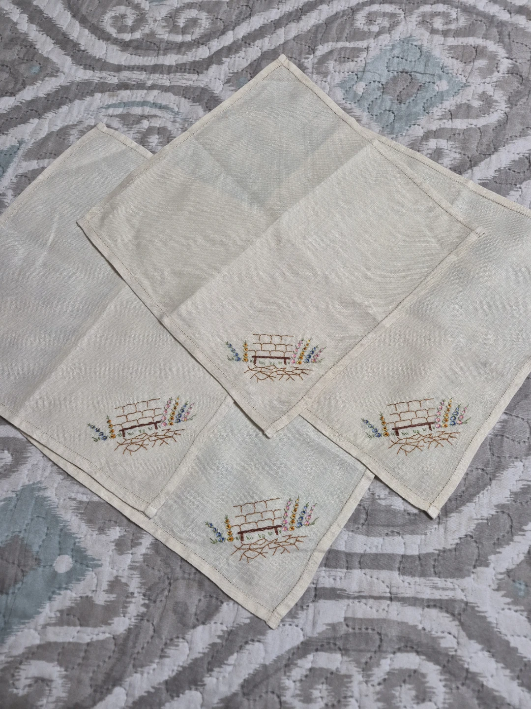 Beautiful Set of 4 Vintage Hand Embroidered Cream Colored Linen