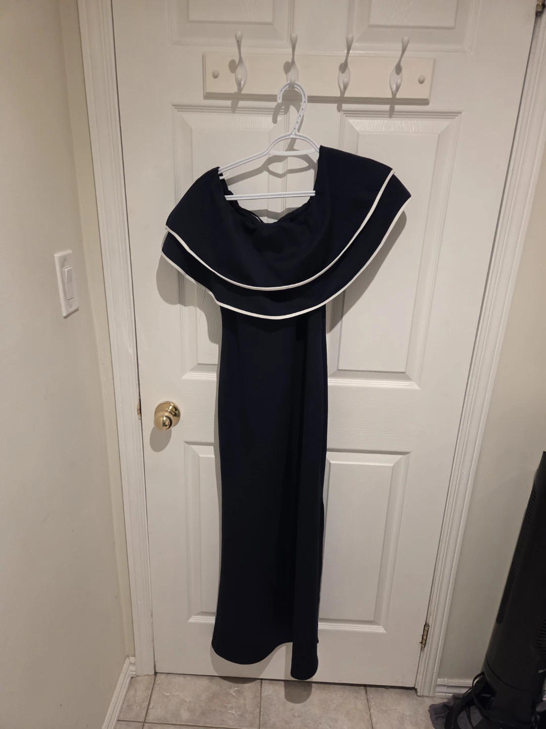 KK Kalijati Navy Blue Off-the-Shoulder Maxi Dress - Size M - photo 2