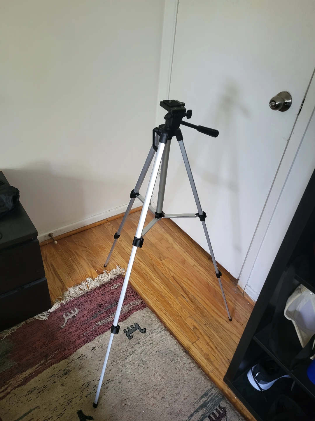 Tripod with Black Carrying Bag - photo 3